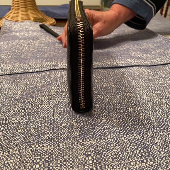 Black Tori Burch Wallet - Picture 8 of 8